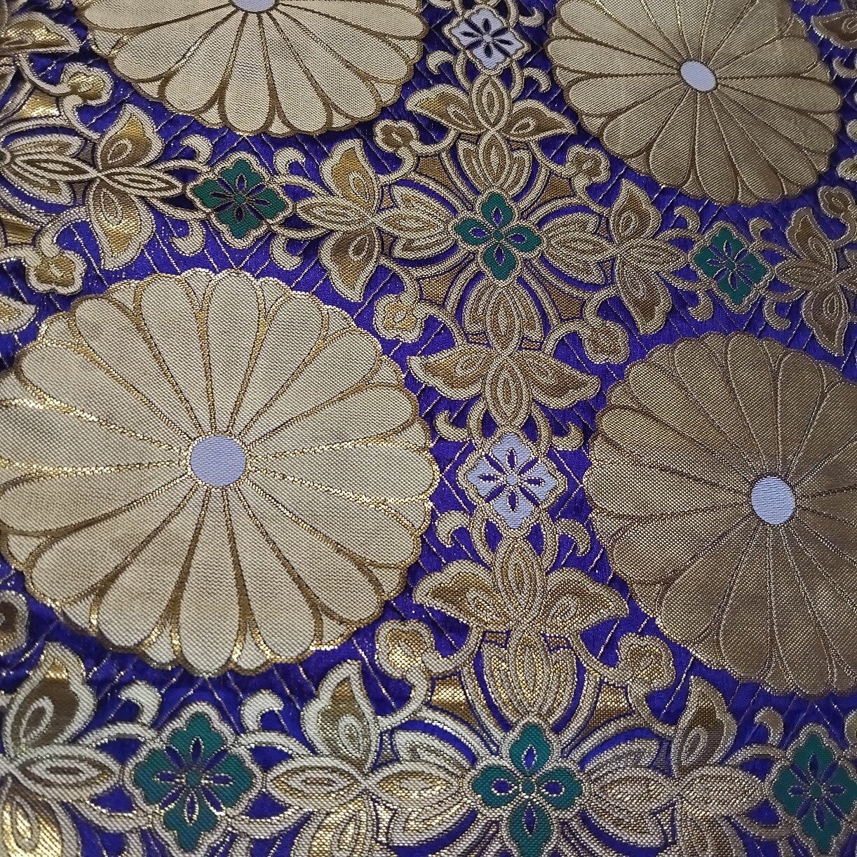 Kinran goudbrokaat zijde vanaf 10x70cm tot 120x70cm