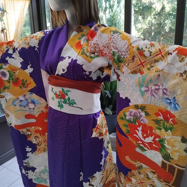 dieppaarse furisode kimono 100% zijde met veel bladgoud