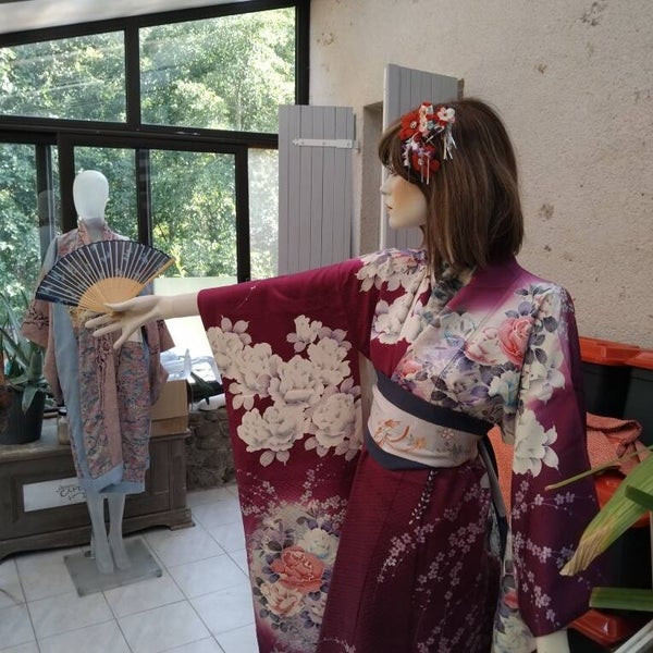 Natuurzijden furisode met prachtige bewerking