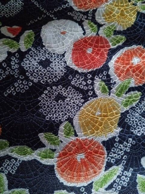 Marineblauwe glanszijde shibori motief 110 of 160x36cm
