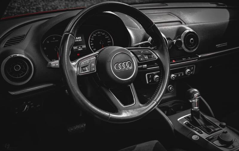 Photo voiture sport Poitiers sportives, photo moto Poitiers, photo automobile Poitiers, photo véhicule Poitiers, image automobile Poitiers, photo professionnelle voiture moto automobile Poitiers, séance photo Poitiers 