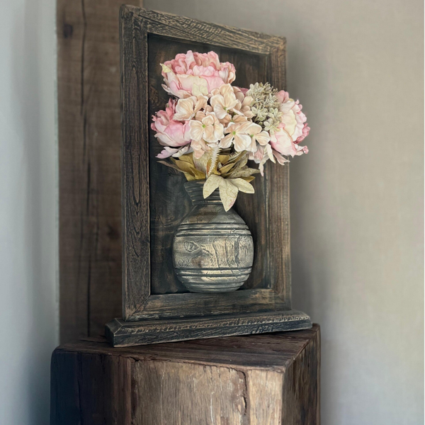 Houten paneel met vaas incl boeket