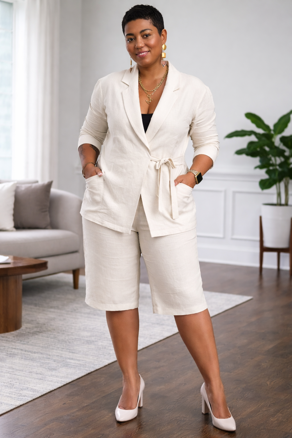 Sonia - Short N Suit