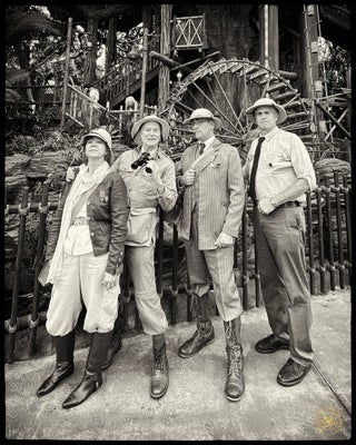 groupinfontoftree1.jpg