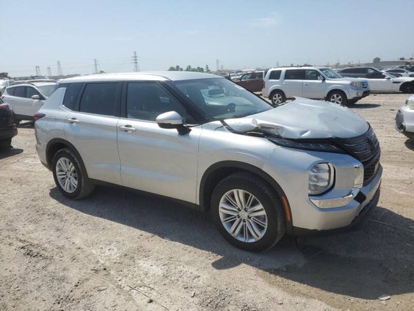 2024 MITSUBISHI OUTLANDER ES