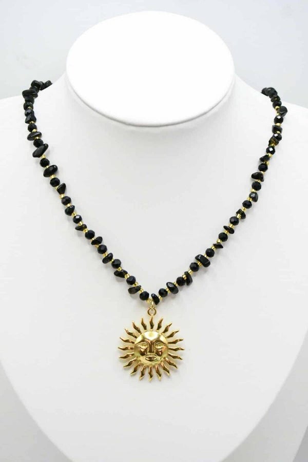 Collier pierre soleil