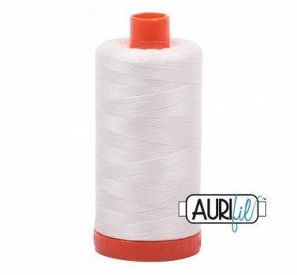 Aurifil 2026 - 1300m - Chalk 50wt