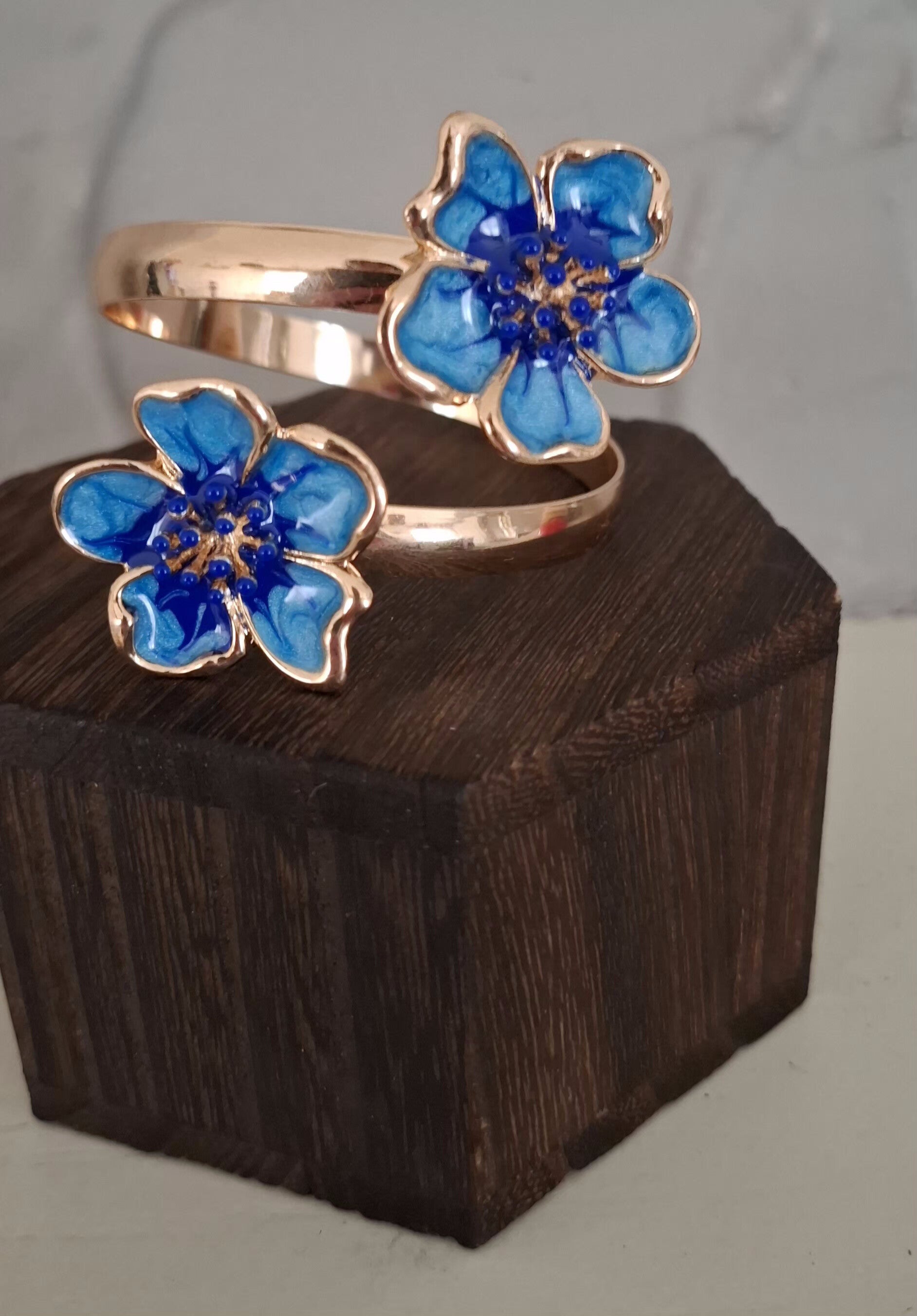 Bracelet jonc avec fleur Bali