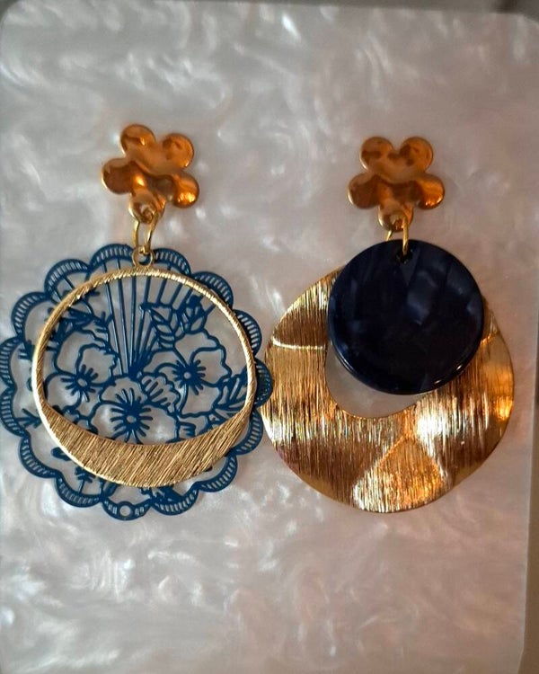 Bocles d'oreilles " bleue eyes ".