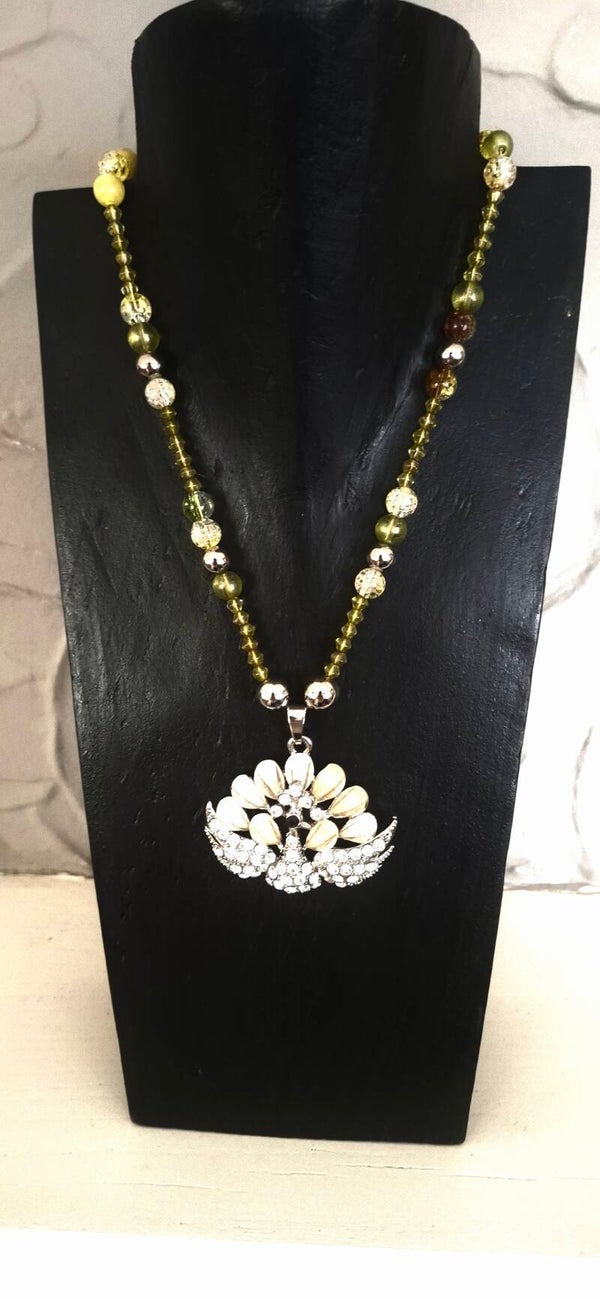Collier ras de cou " Paon ".