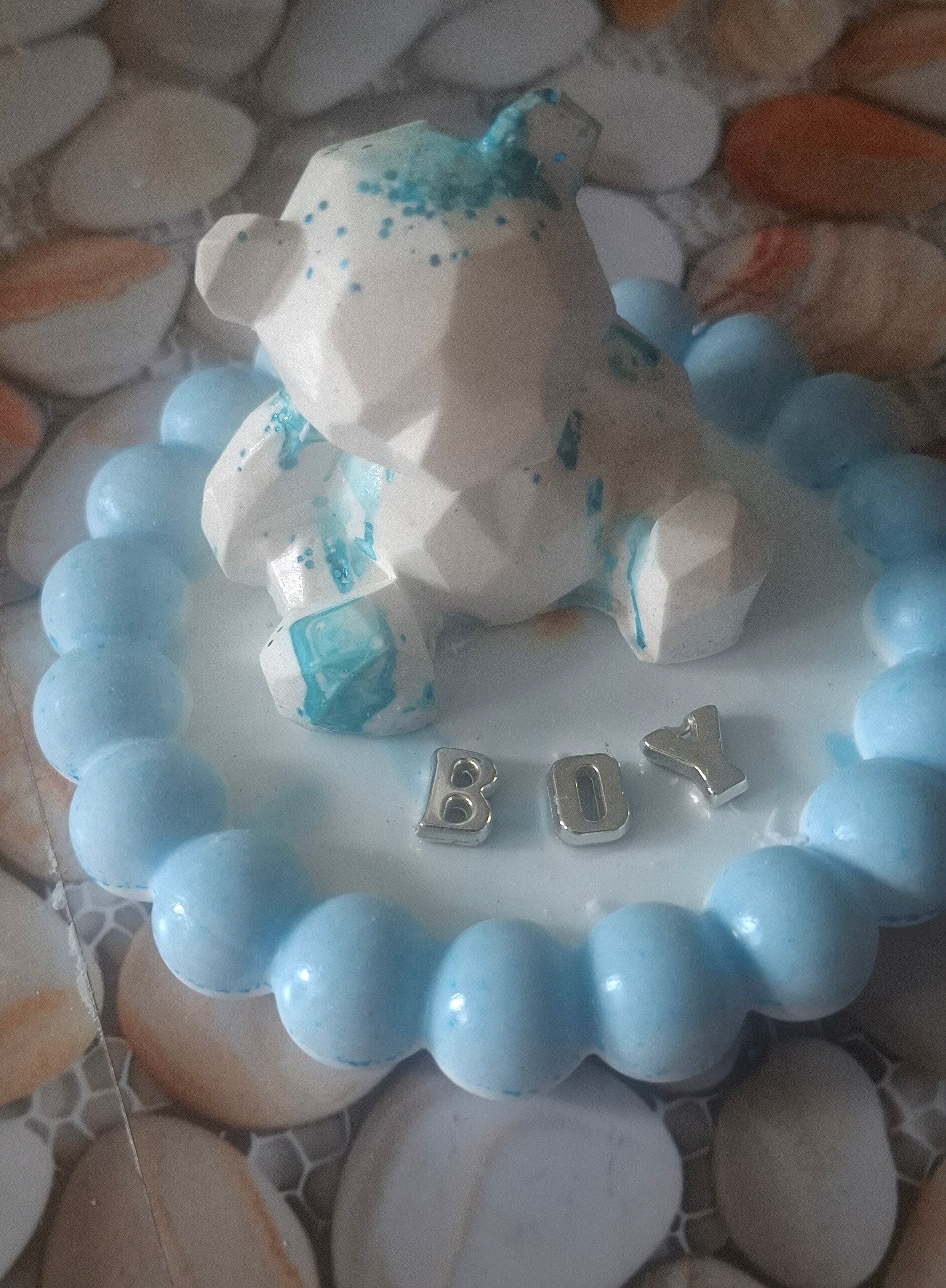 Vide poche ourson naissance.