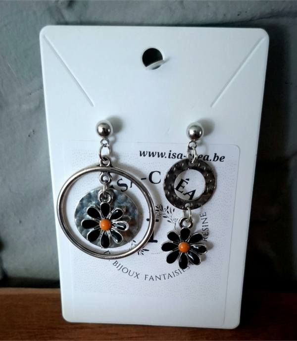 Boucles d' oreilles " petites fleurs "