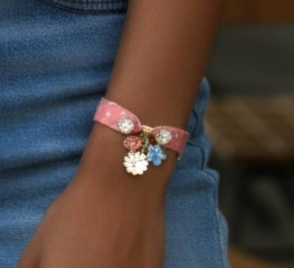 Bracelet " flowers ".