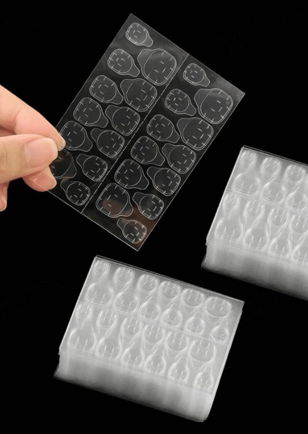 Press on nail Tabs