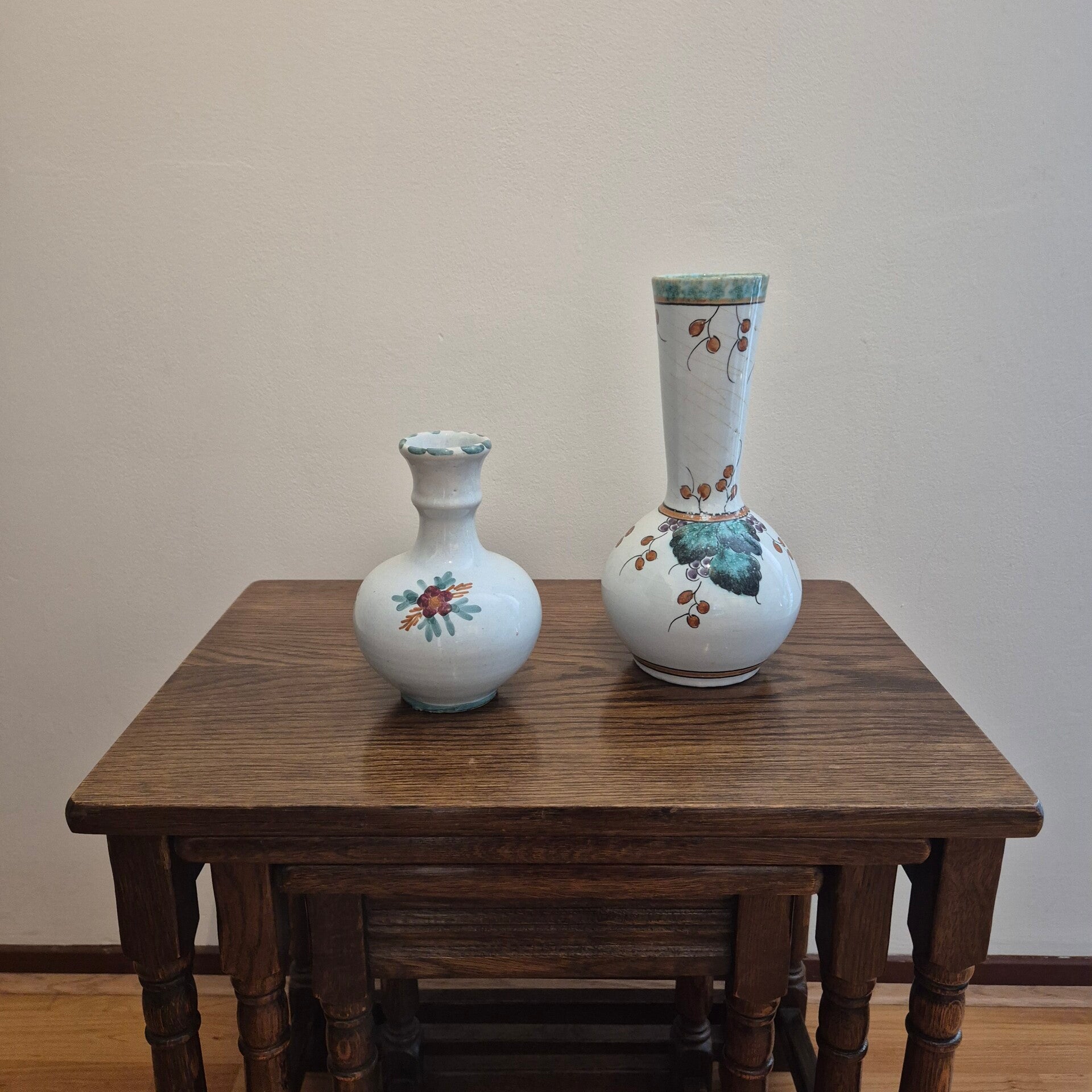 Nest tafeltjes eikenhout