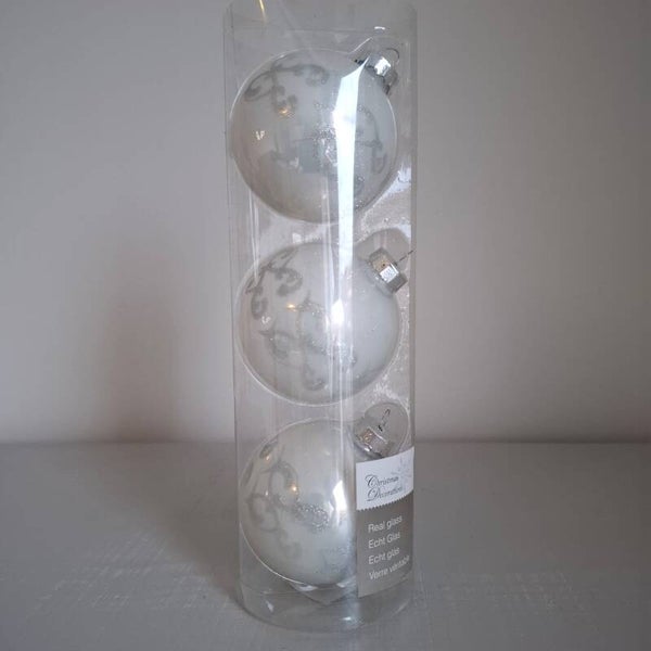 Glazen Zilveren Kerstballen