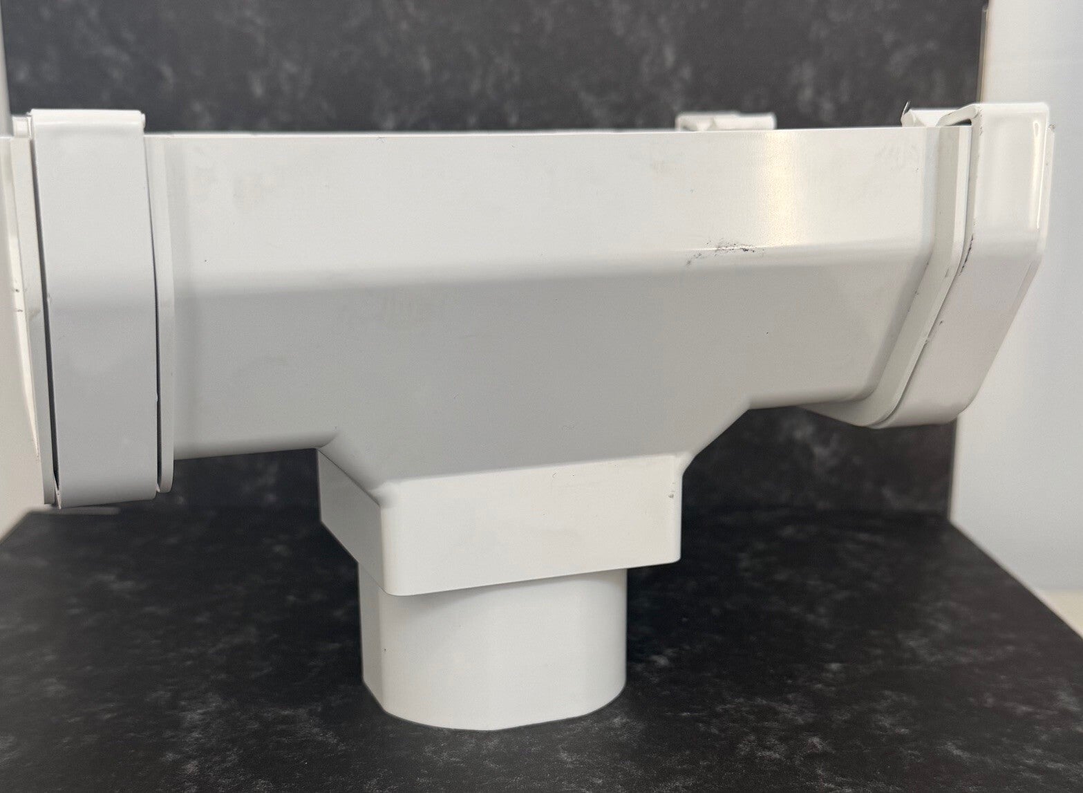 Running Outlet - WHITE