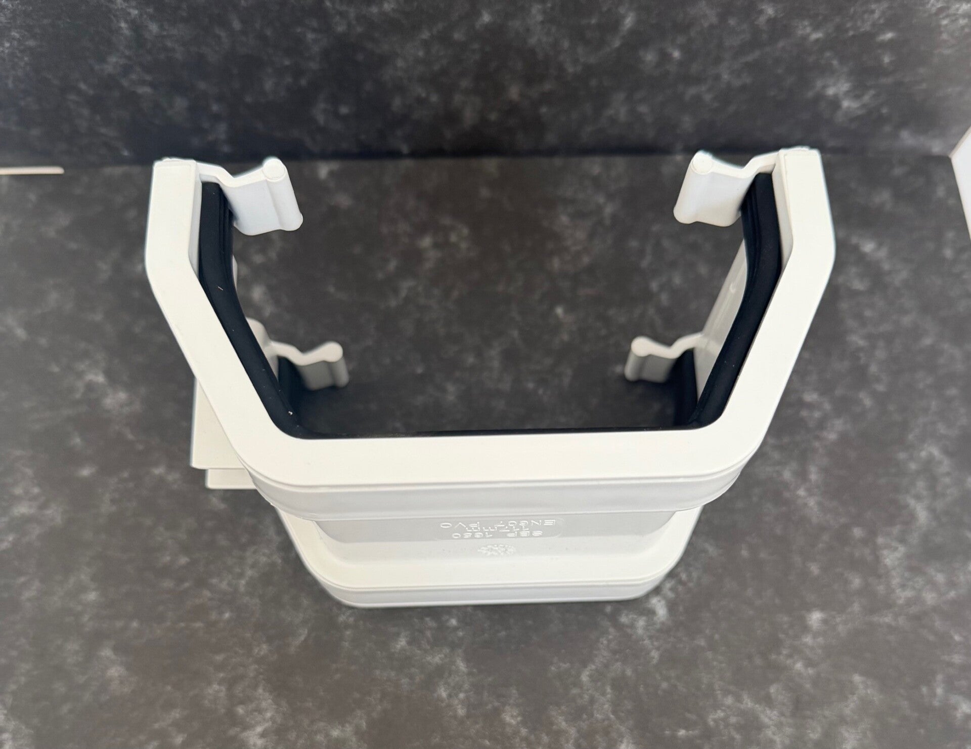 Union Bracket - White