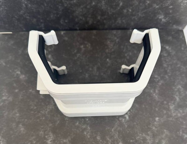 Union Bracket - White