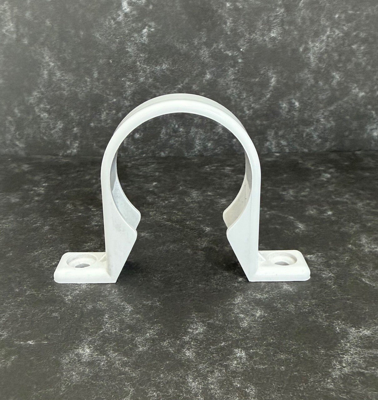 32mm Waste Pipe Clip - WHITE