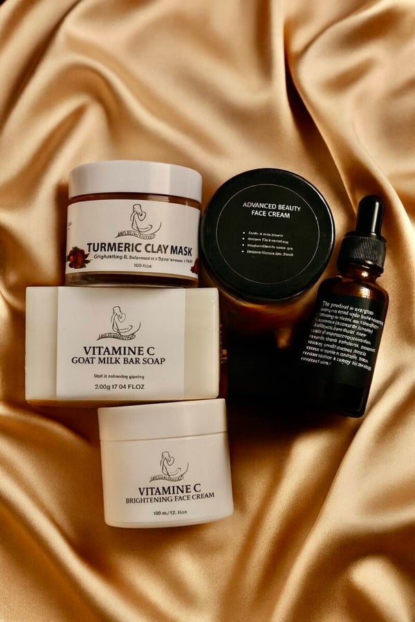 Glow Essentials Lightening Set