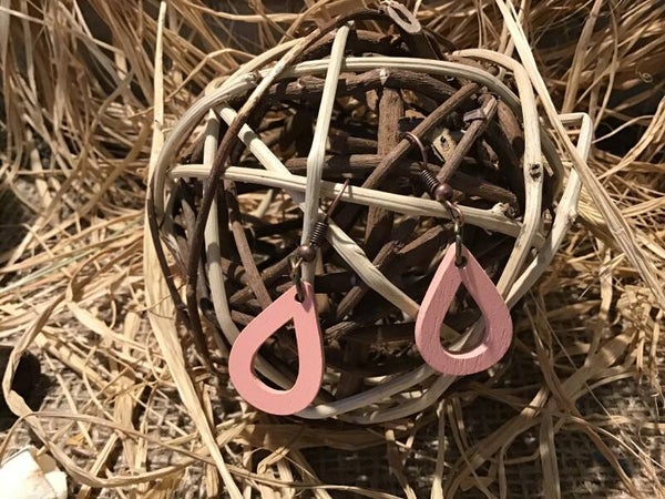 Boucle d’oreille goutte d eau rose