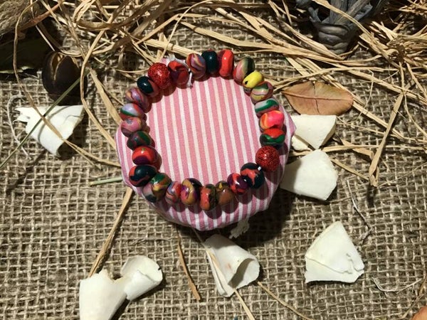 Bracelet perles maison multicolore