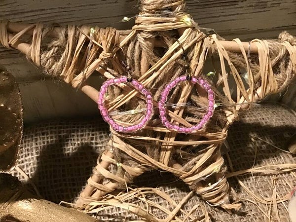 Boucles d’oreilles perles roses