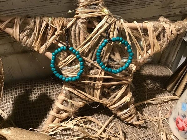 Boucles d’oreilles perles bleues