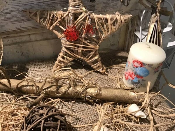 Boucles d’oreilles ronde résine et pailleté rouge