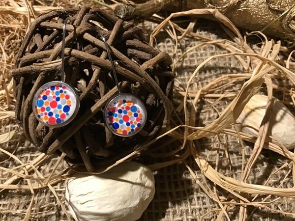 Boucles d’oreilles boule colorée
