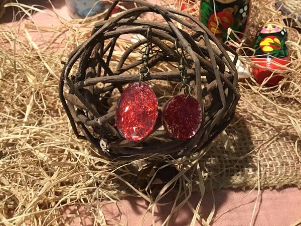 Boucles d’oreilles asymétriques pailletées rouges