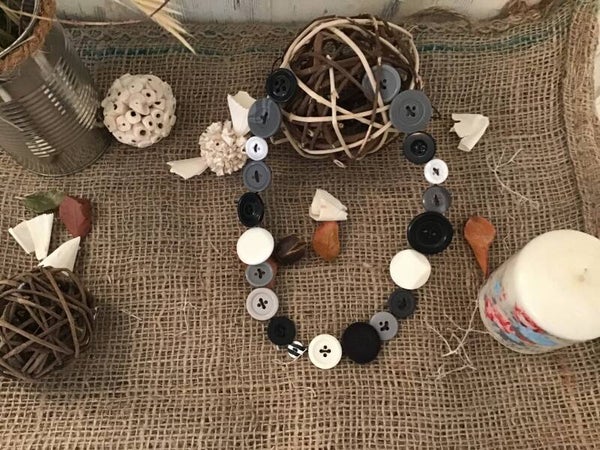 Collier boutons noirs et blancs