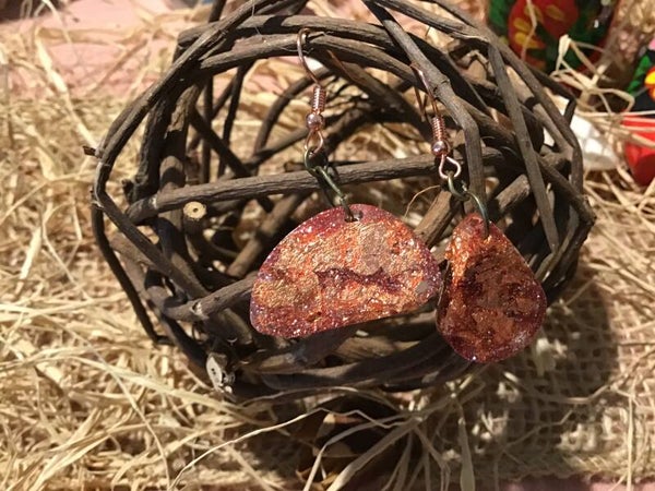 Boucles d’oreilles asymétriques cuivrées