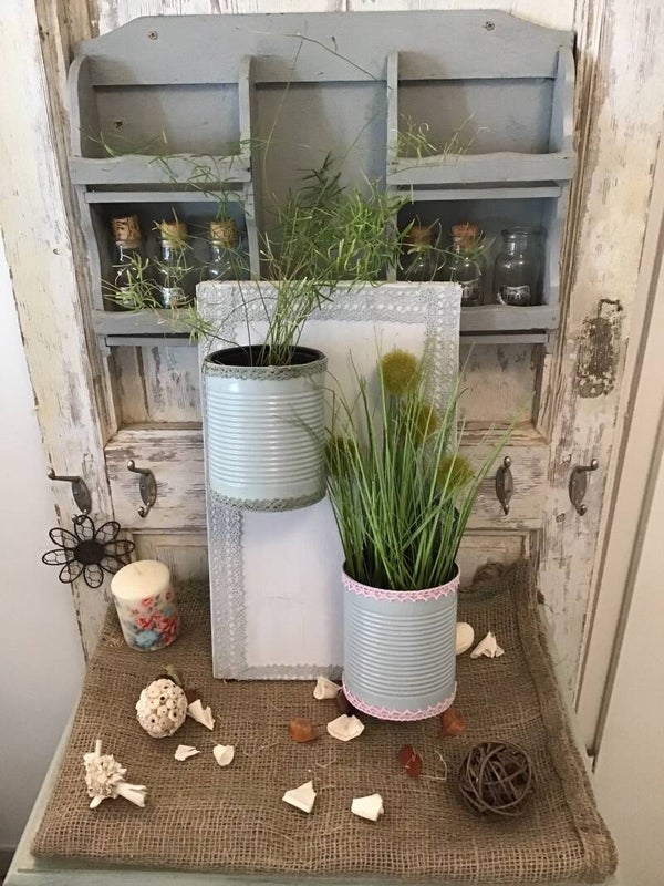 Cadre décoration boîtes de conserves