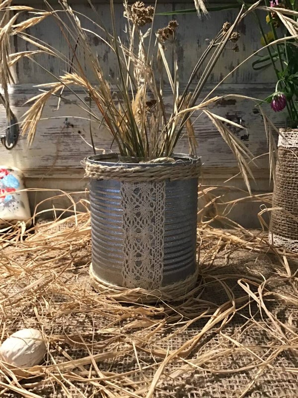 Pot de decoration gris argenté