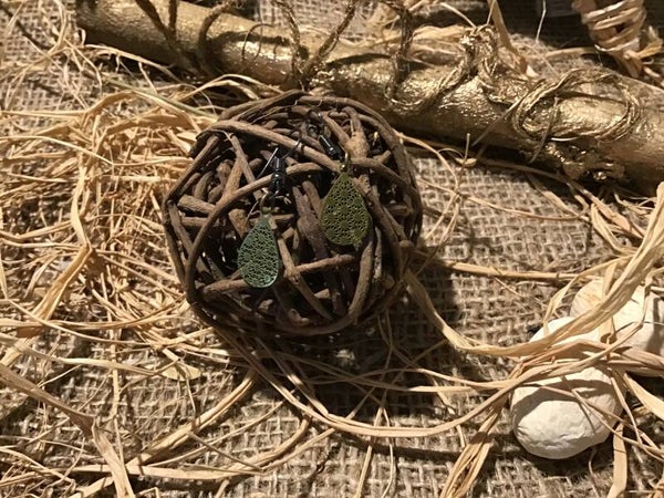 Boucles d’oreilles goutte d’eau vert foncé