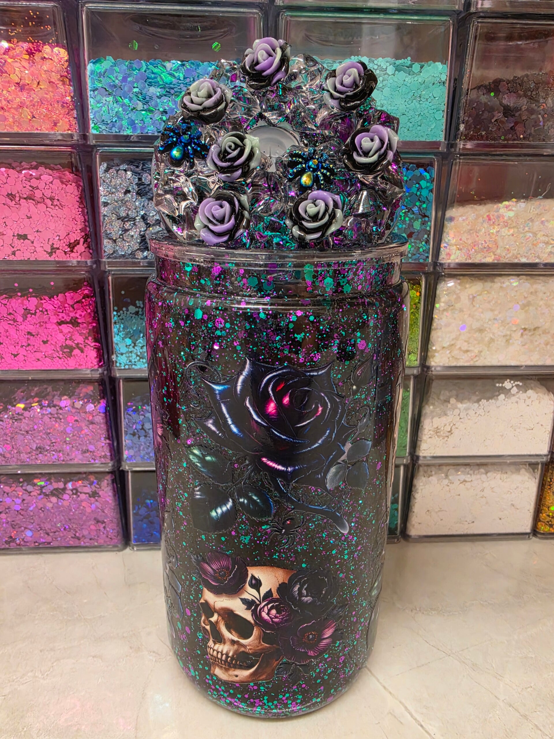 Skulls and Roses 16oz Snowglobe tumbler