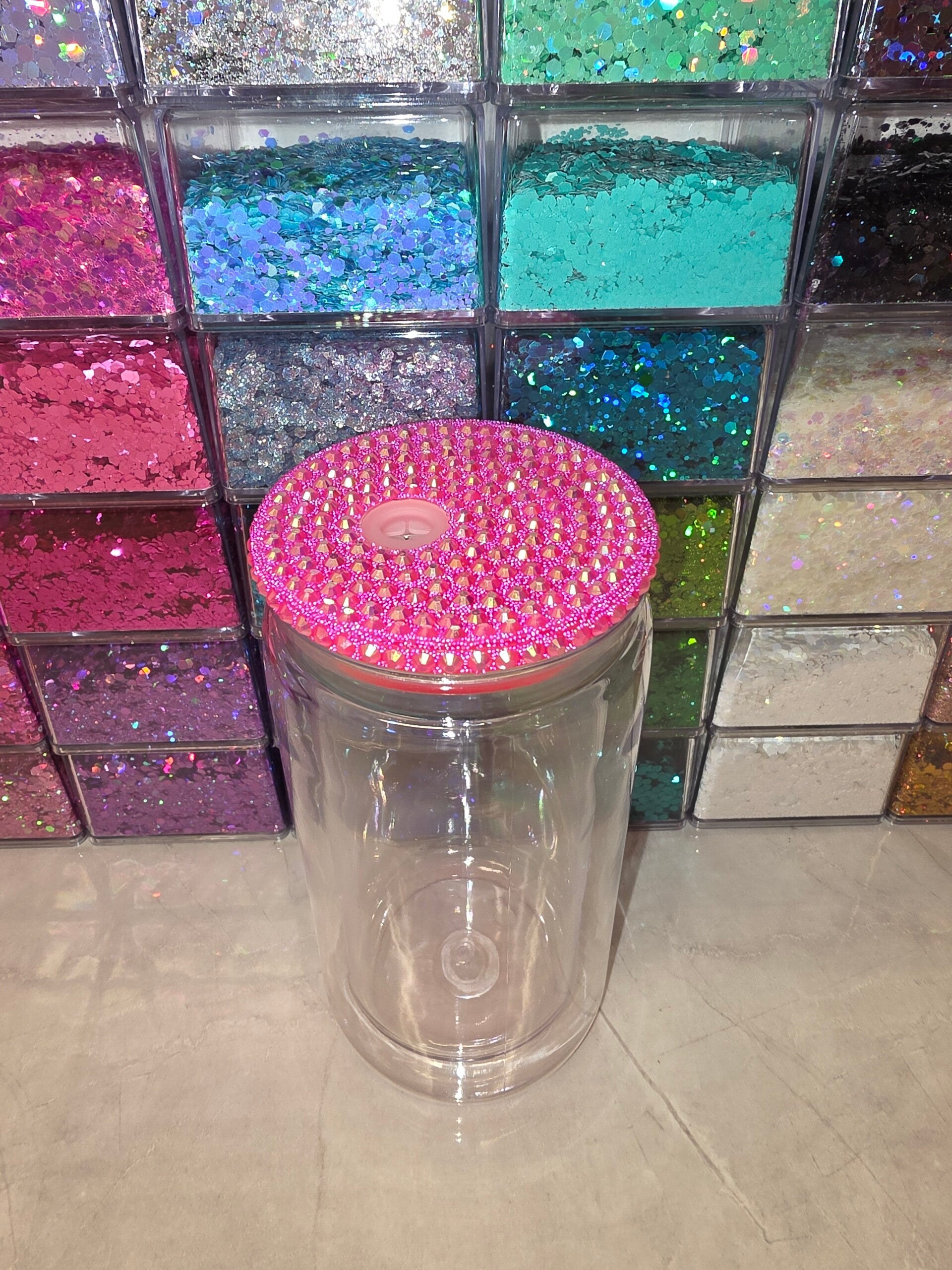 16oz Snowglobe tumbler with Rhinestone lid for customisation