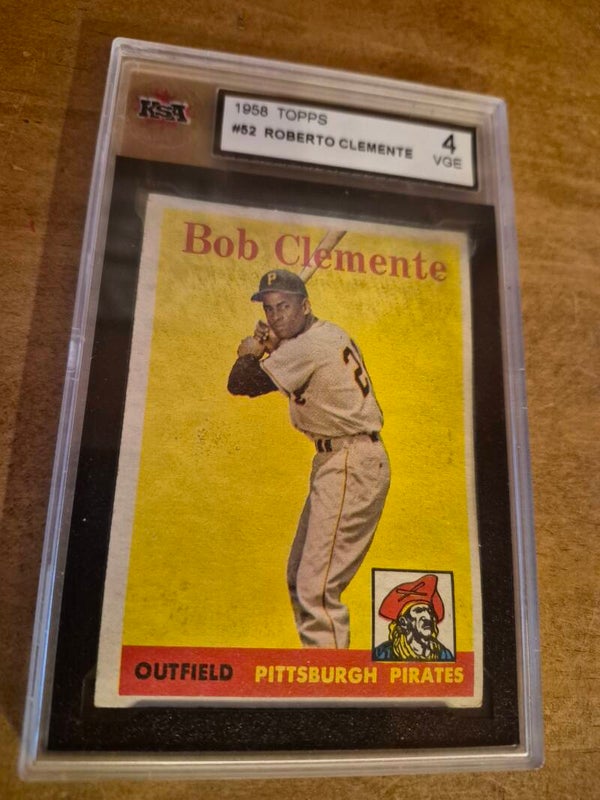 1958 Topps Roberto Clemente Yellow Letters