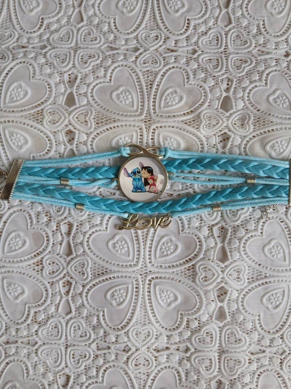 Stitch armband