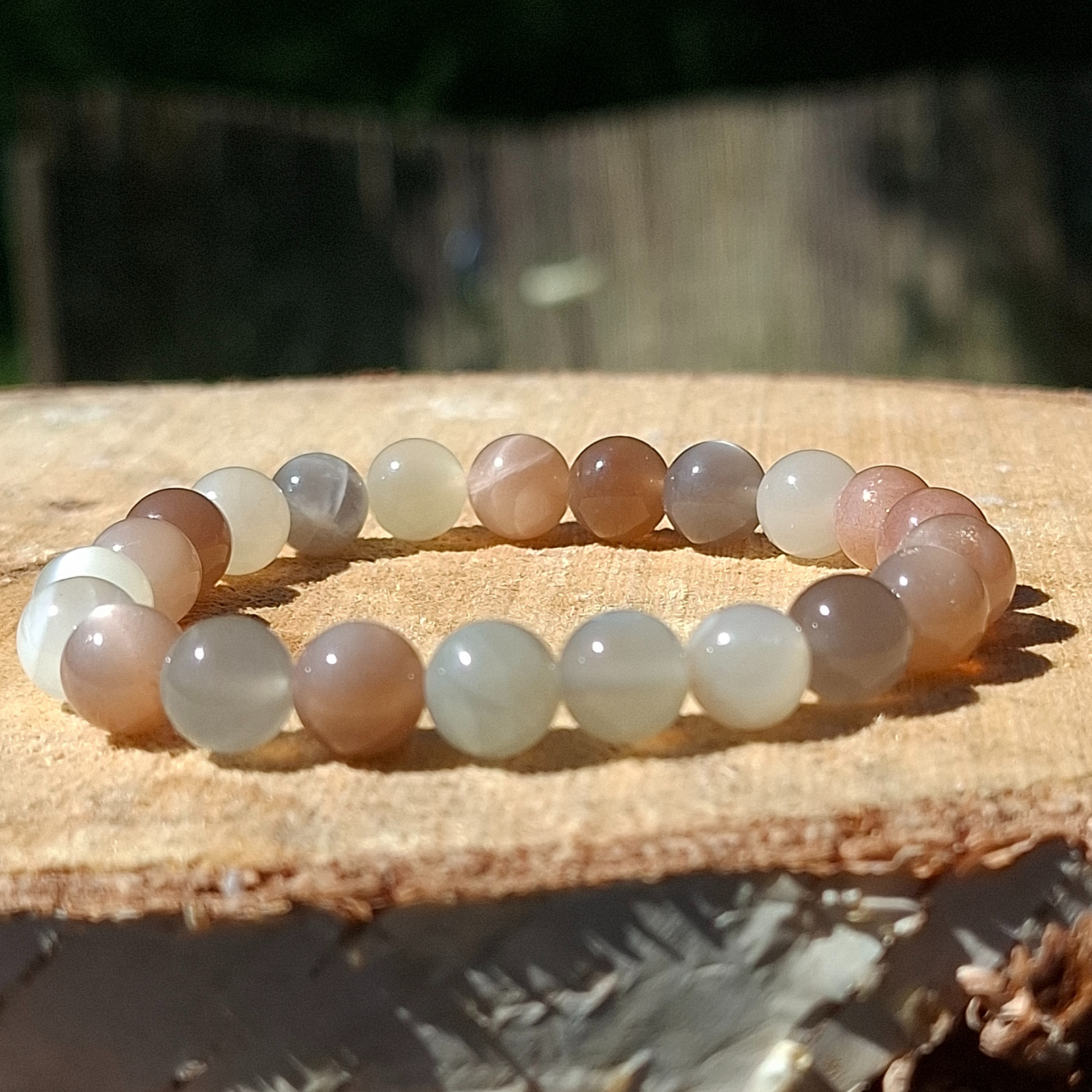 Lumière Intérieure – Bracelet en Pierre de Lune