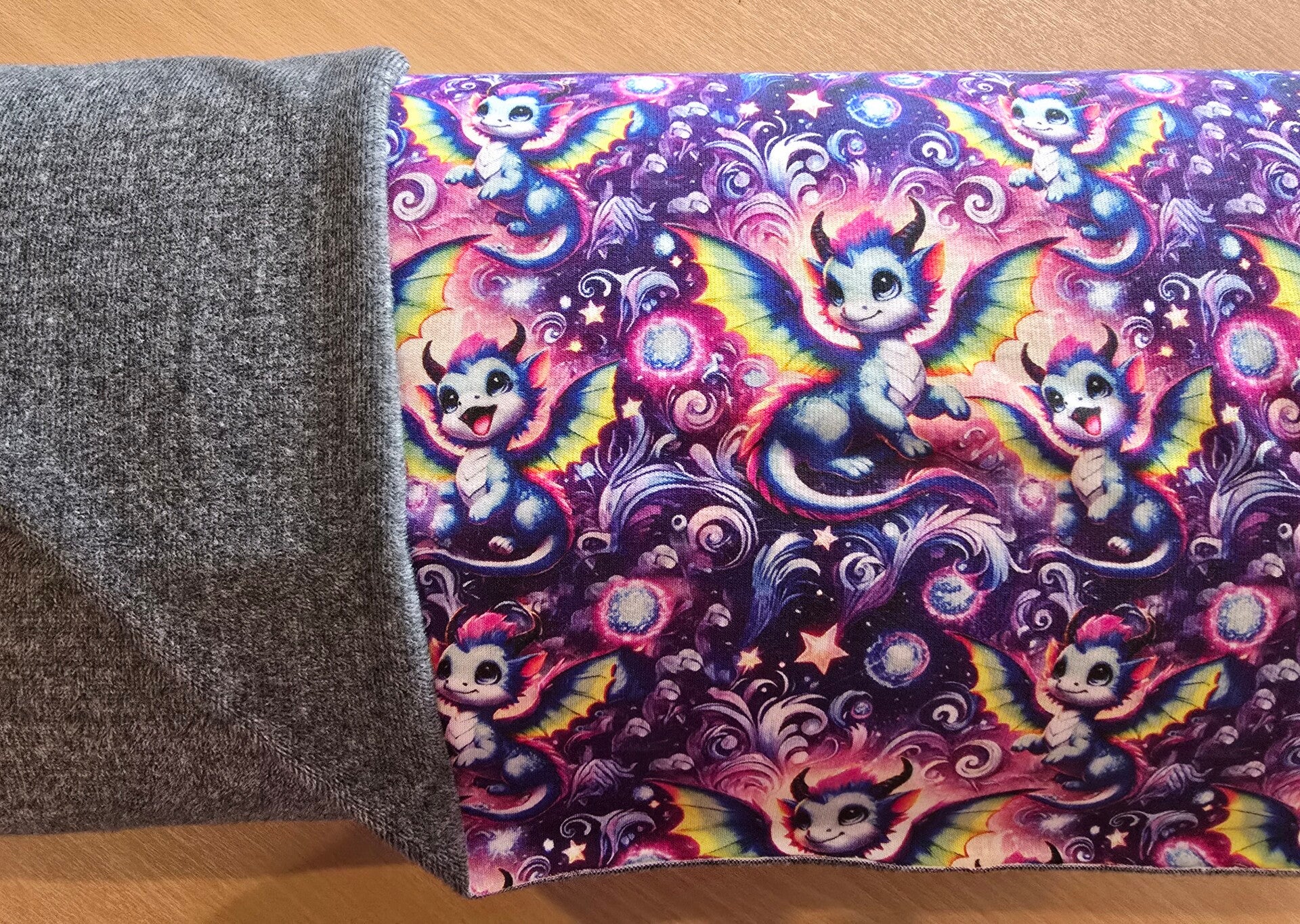 Alpen fleece digitaal bedrukt draakjes