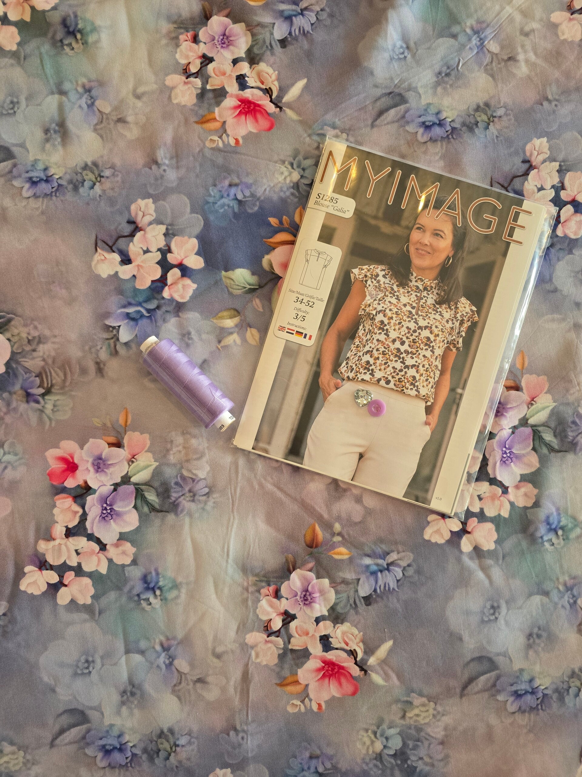 Naaipakket blouse Galia Viscose bloemen