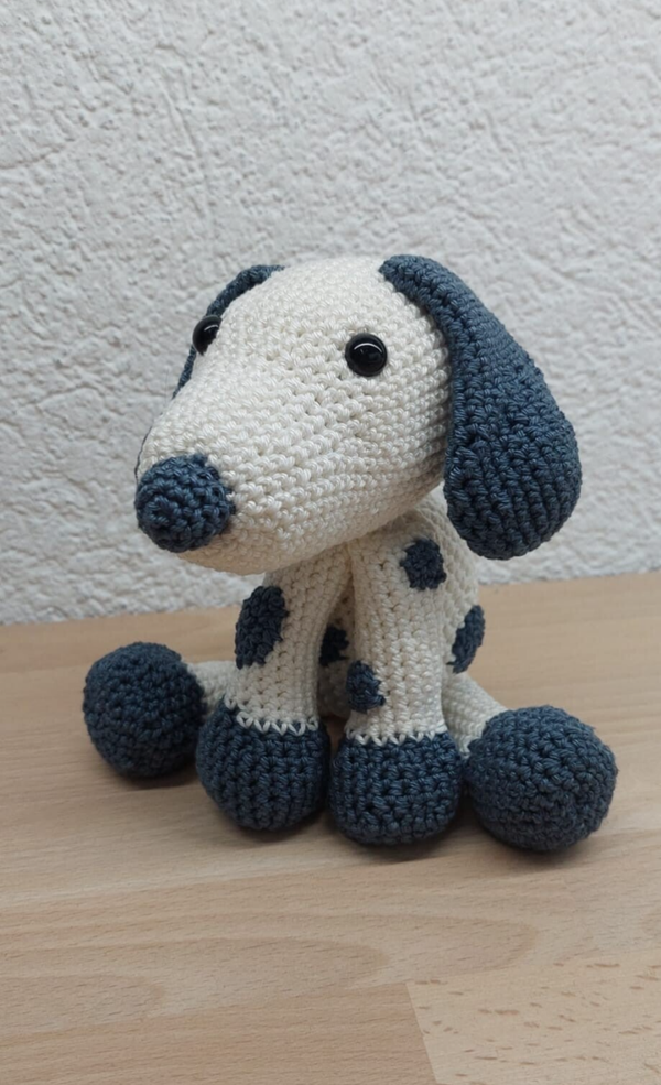 Peluche chien en crochet