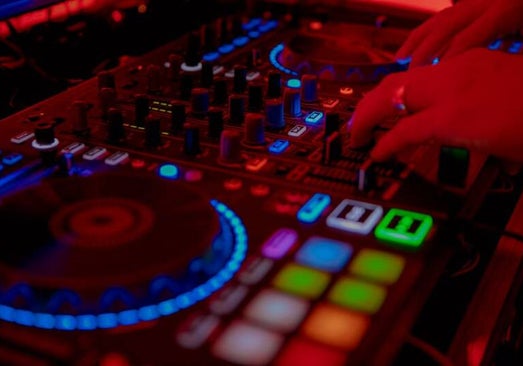 DJ für Events in und um Augsburg - DJ Rico Cinsano