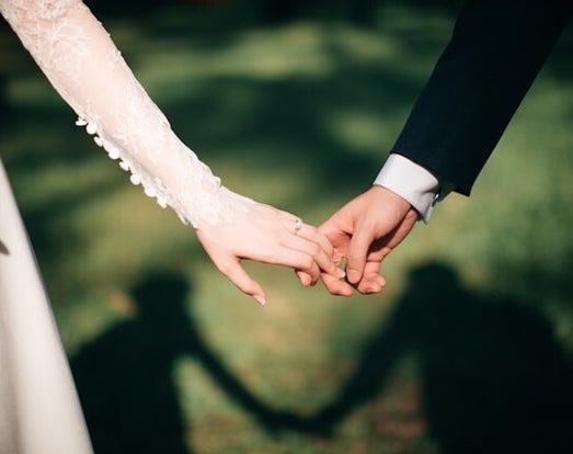 Hochzeit im Freien feiern