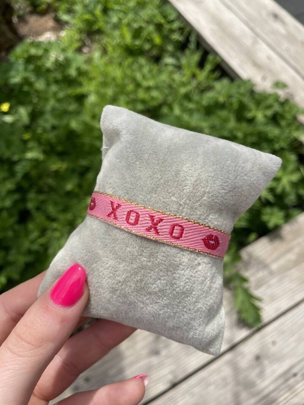 Xoxo lintarmbandje
