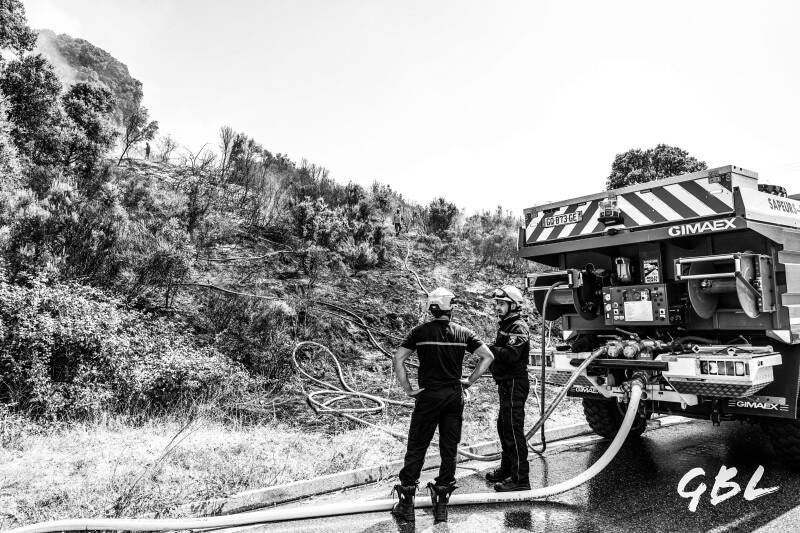 france-corsica-wildfire-sartene-2026-8-2-standard.jpg