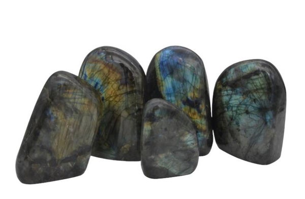 Labradoriet sculptuur volledig gepolijst